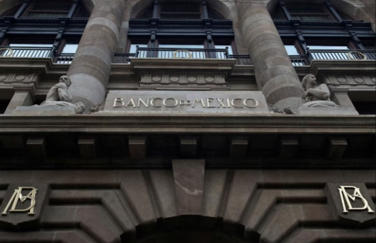 Otro golpe para la economía mexicana: Banxico recorta pronóstico de crecimiento